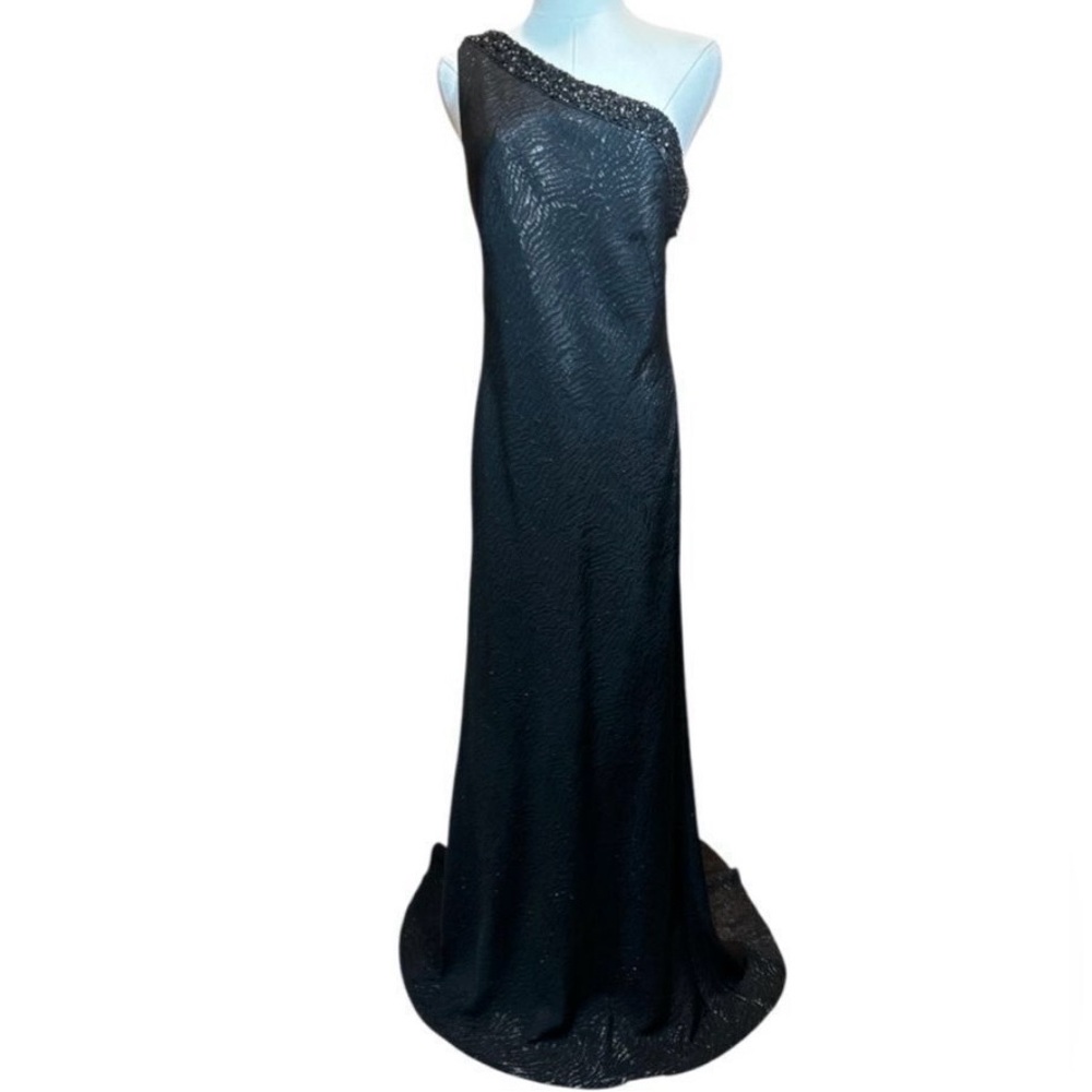 🎈Elegant One-Shoulder Black Gown